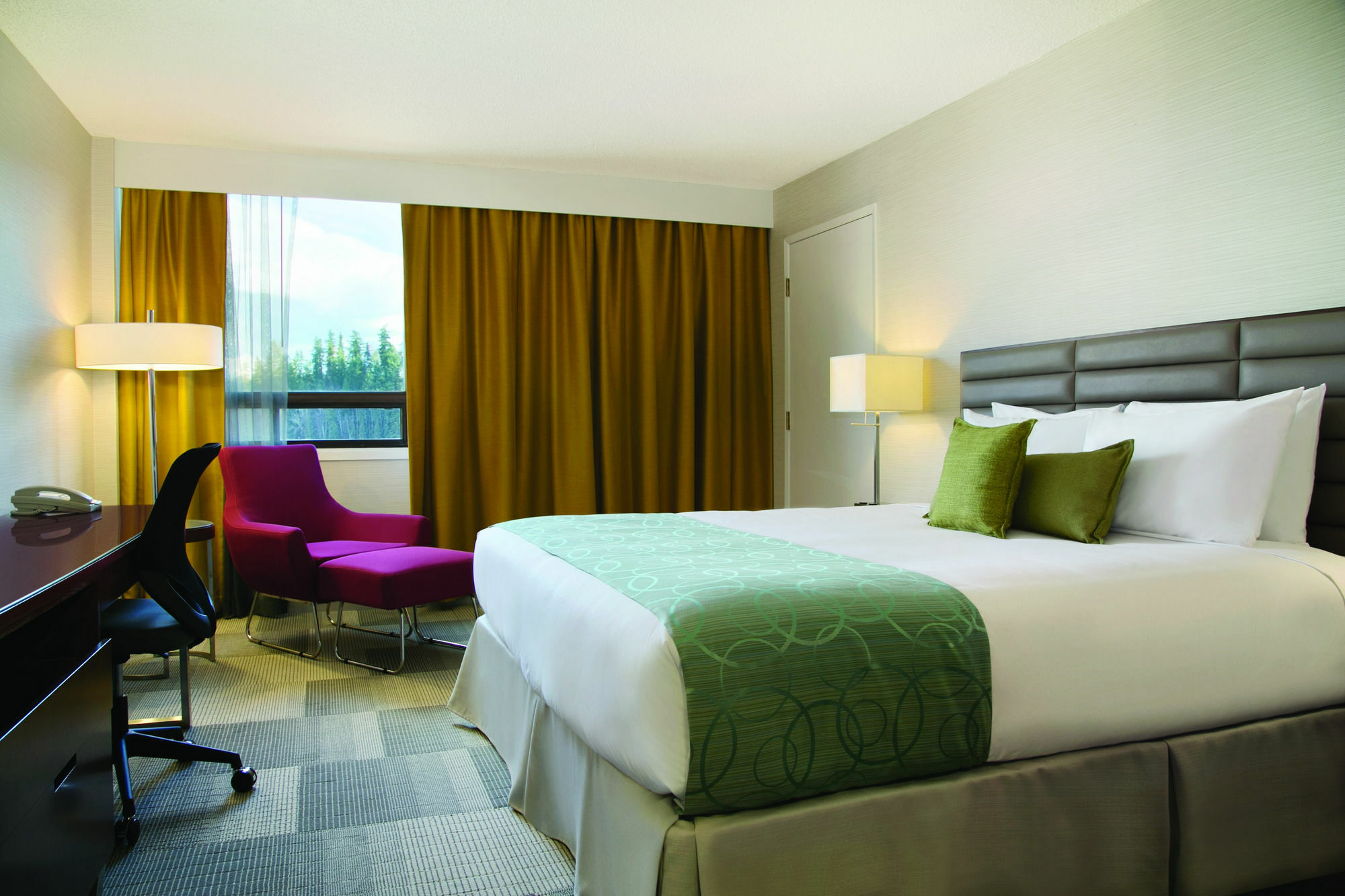 Coast Prince George Hotel By Apa Exterior foto